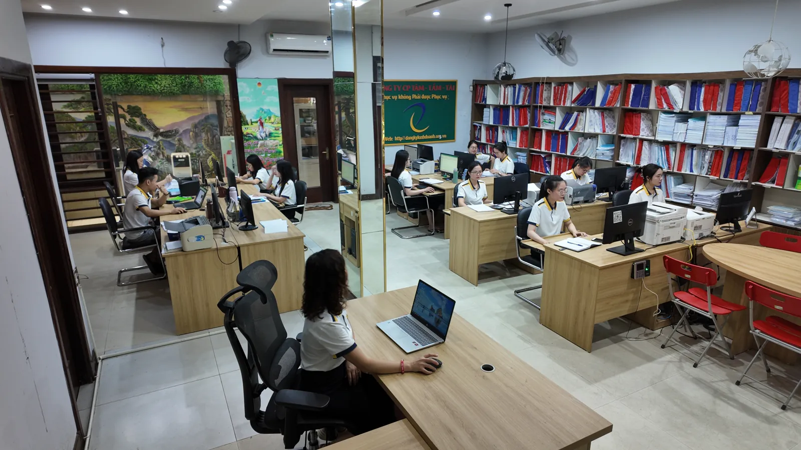 Văn phòng làm việc của Tâm - Tầm - Tài tại phường Trường Vinh, Nghệ An