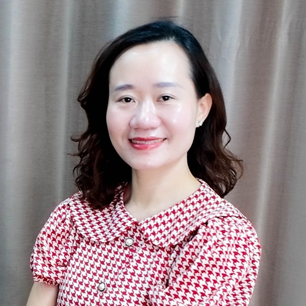 Chị Thảo Nguyễn, quản lý điều hành Tâm - Tầm - Tài